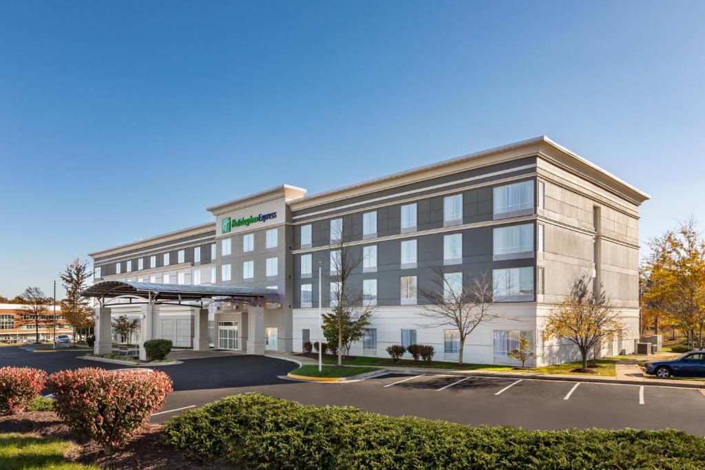 Holiday Inn Express Dumfries-Quantico an IHG Hotel - main image