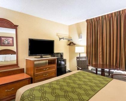 Econo Lodge Near Quantico Marine Base - image 4