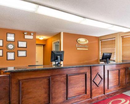 Econo Lodge Near Quantico Marine Base - image 7