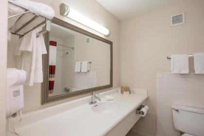 Red Roof Inn Dumfries-Quantico - image 4