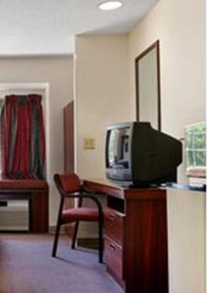 Microtel Inn by Wyndham Spartanburg Duncan - image 3