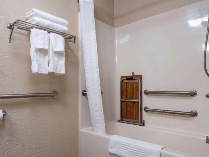 Comfort Inn Duncansville – Altoona - image 4