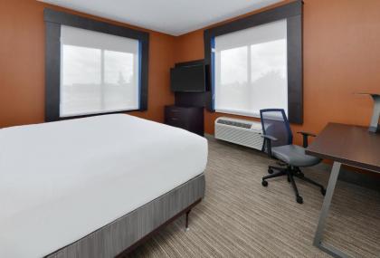 Holiday Inn Express Hotel & Suites Duncanville an IHG Hotel - image 11