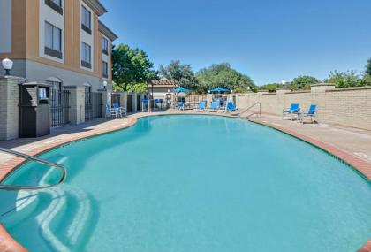 Holiday Inn Express Hotel & Suites Duncanville an IHG Hotel - image 15