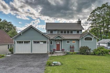 Lakefront Keuka Lake Apt with Seasonal Dock Access! - image 9