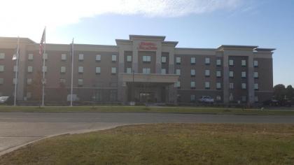 Hampton Inn and Suites Dundee - image 9