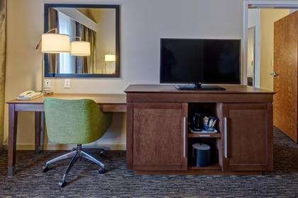 Hampton Inn Dunn - image 11