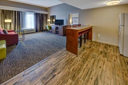 Hampton Inn Dunn - image 13