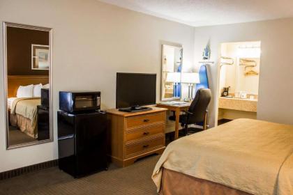 Quality Inn Dunn - image 7