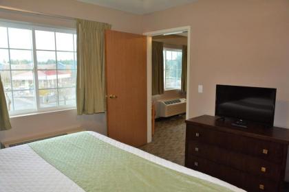 FairBridge Inn & Suites DuPont - image 12