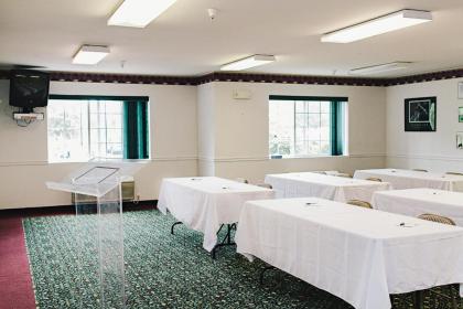 FairBridge Inn & Suites DuPont - image 3