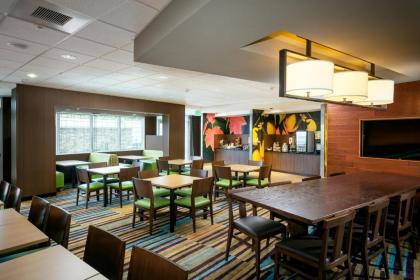 Fairfield Inn & Suites by Marriott Tacoma DuPont - image 10