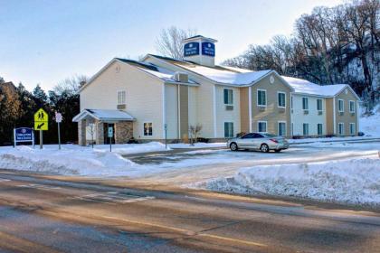 Cobblestone Inn  Suites   Durand Durand