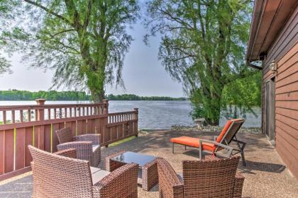 Lakefront Eau Galle Home with Hot Tub and Fire Pit - image 15