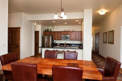 Peregrine Point 306 - image 11