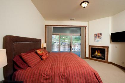 Peregrine Point 306 - image 14