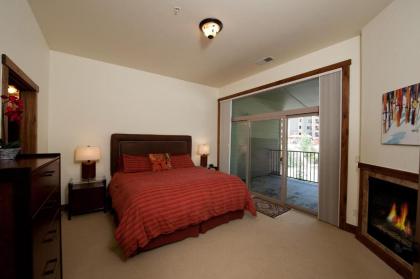 Peregrine Point 306 - image 15