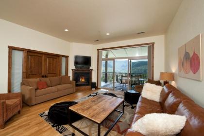 Peregrine Point 306 - image 2