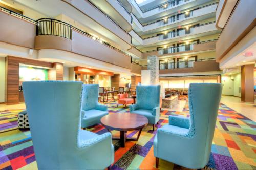 Fairfield Inn and Suites by Marriott Durham Southpoint - image 3