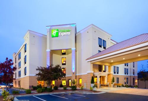 Holiday Inn Express Durham an IHG Hotel - main image