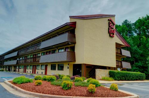 Red Roof Inn Durham - Triangle Park - image 2