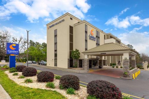 Comfort Inn & Suites Durham near Duke University - main image