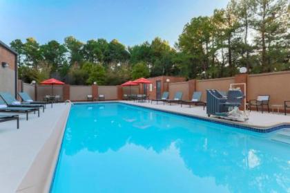 Hilton Garden Inn Raleigh-Durham/Research Triangle Park - image 3