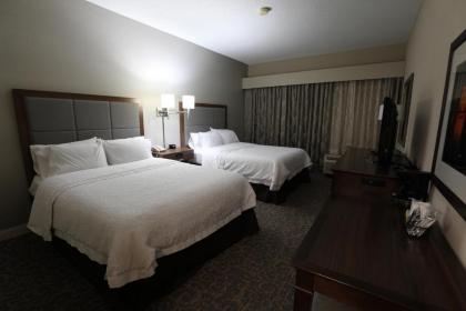 Hampton Inn Dyersburg - image 12