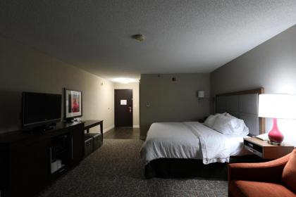 Hampton Inn Dyersburg - image 14