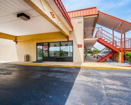 Econo Lodge Dyersburg Tennessee