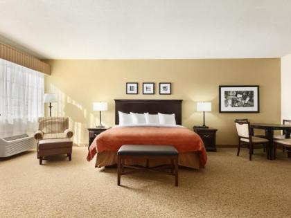 Country Inn & Suites by Radisson Eagan MN - image 5