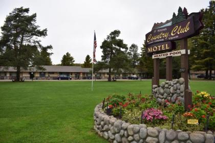 Country Club Motel - image 8