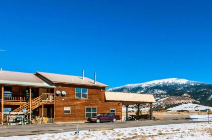 Econo Lodge Eagle Nest - image 12