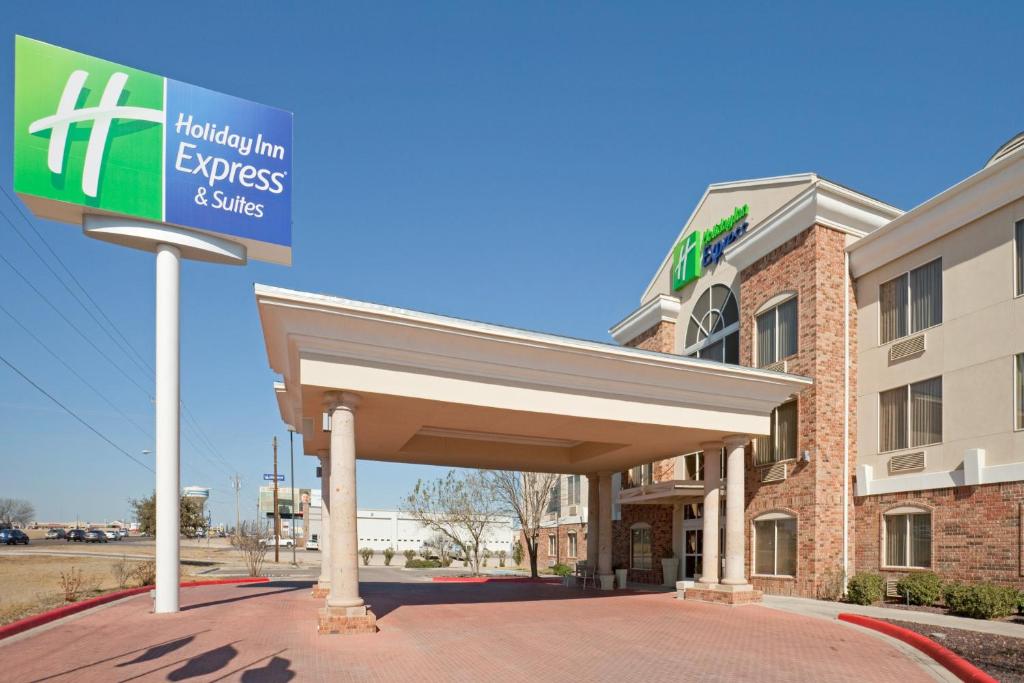 Holiday Inn Express Hotel & Suites Eagle Pass an IHG Hotel - main image