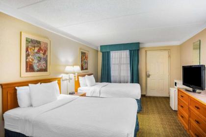 La Quinta Inn by Wyndham Eagle Pass - image 12