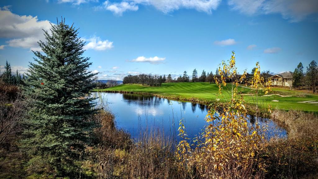 Resort at Eagle Point Golf Club Lodging - main image