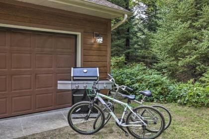 Eagle River Home with Paddle Board and 2 Kayaks! - image 3