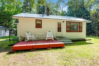 Voyagers Cabin - image 15