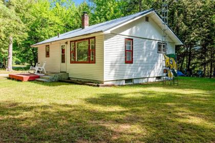 Voyagers Cabin - image 16