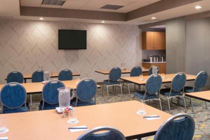 SpringHill Suites St. Louis Airport/Earth City - image 4