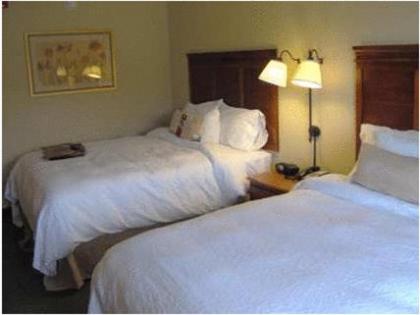 Hampton Inn Easley - image 15