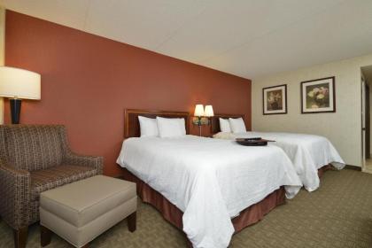 Hampton Inn East Aurora - image 14