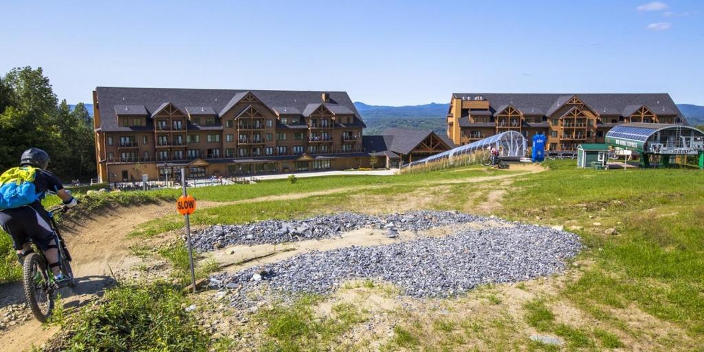 Burke Mountain Hotel and Conference Center - image 2