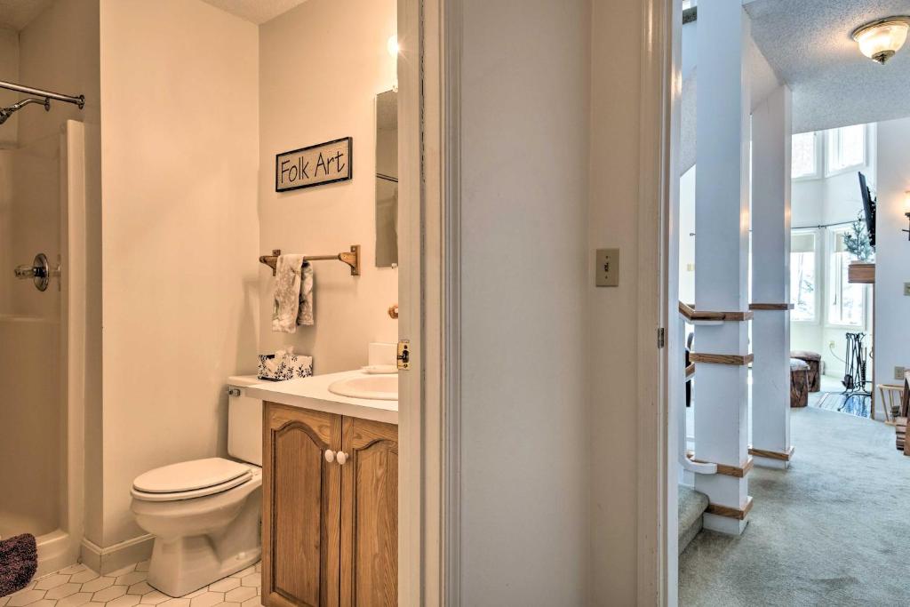 Updated Condo Next to Burke Mountain Bike Trails! - image 7