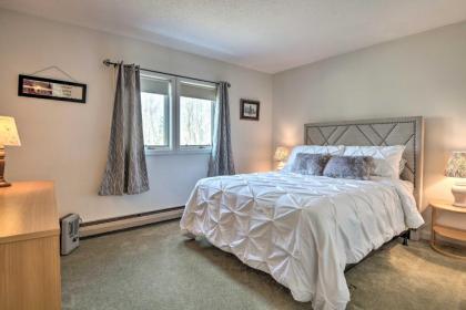 Updated Condo Next to Burke Mountain Bike Trails! - image 9