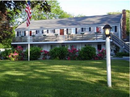 Sesuit Harbor House - image 3