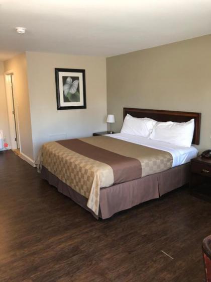 Americas Best Value Inn Albany East Greenbush - image 8