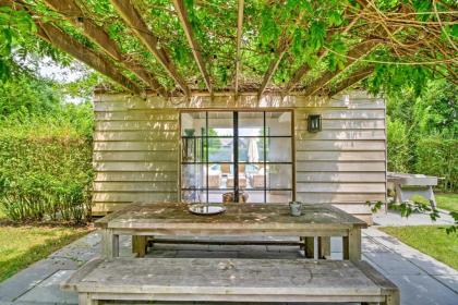 1890s East Hampton Farmhouse in Amagansett Area