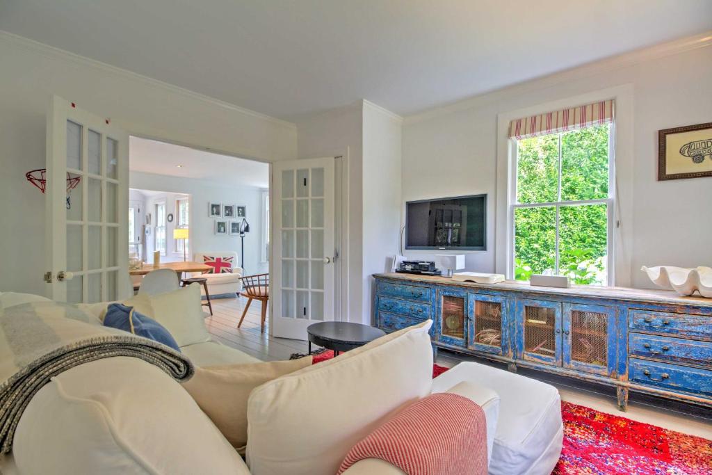 1890s East Hampton Farmhouse in Amagansett Area! - image 4