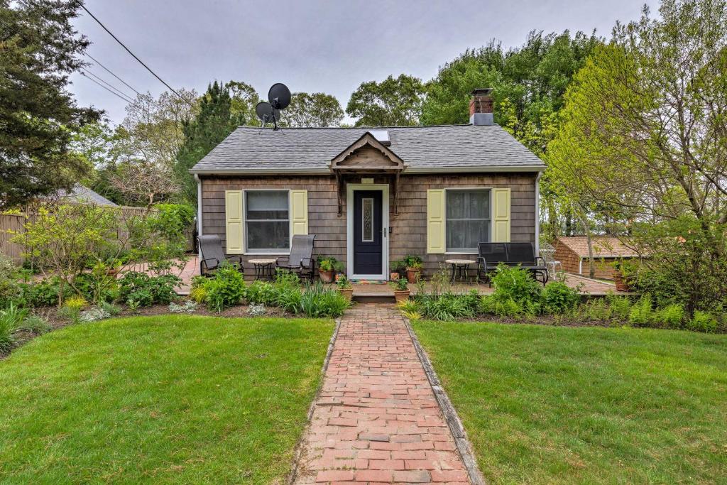 Cute East Hampton Cottage with Patio - Walk to Beach - main image